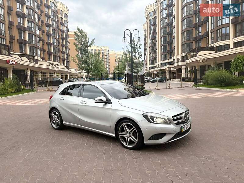 Хетчбек Mercedes-Benz A-Class 2012 в Києві фото 2 Хетчбек Mercedes-Benz A-Class 2012 в Києві