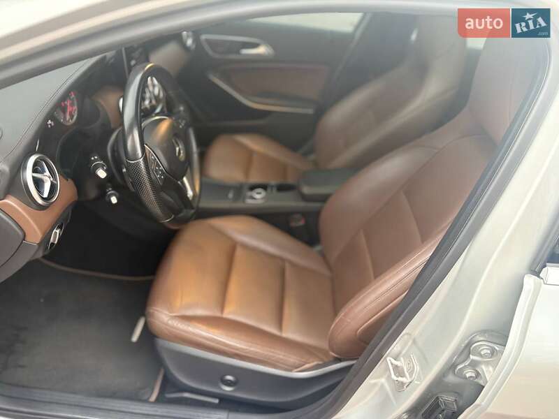 Хетчбек Mercedes-Benz A-Class 2012 в Києві фото 43 Хетчбек Mercedes-Benz A-Class 2012 в Києві