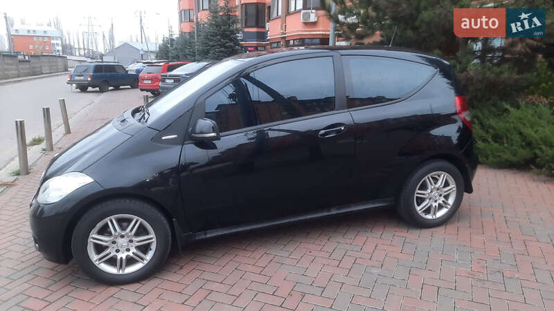 Хэтчбек Mercedes-Benz A-Class 2010 в Киеве