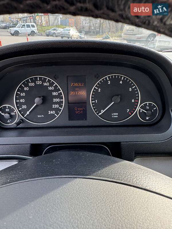 Хетчбек Mercedes-Benz A-Class 2010 в Києві фото 14 Хетчбек Mercedes-Benz A-Class 2010 в Києві
