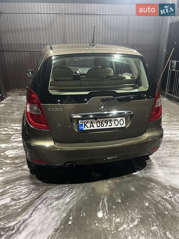 Хэтчбек Mercedes-Benz A-Class 2012 в Киеве