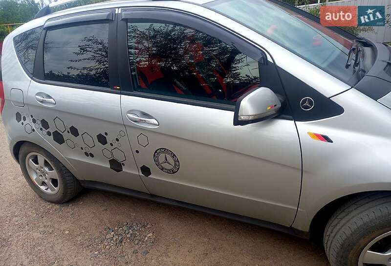 Хэтчбек Mercedes-Benz A-Class 2009 в Первомайске
