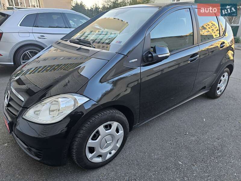 Хэтчбек Mercedes-Benz A-Class 2012 в Ровно фото 4 Хэтчбек Mercedes-Benz A-Class 2012 в Ровно