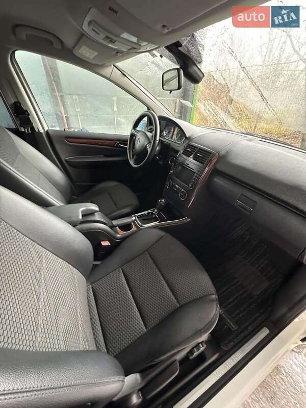 Хэтчбек Mercedes-Benz A-Class 2011 в Киеве