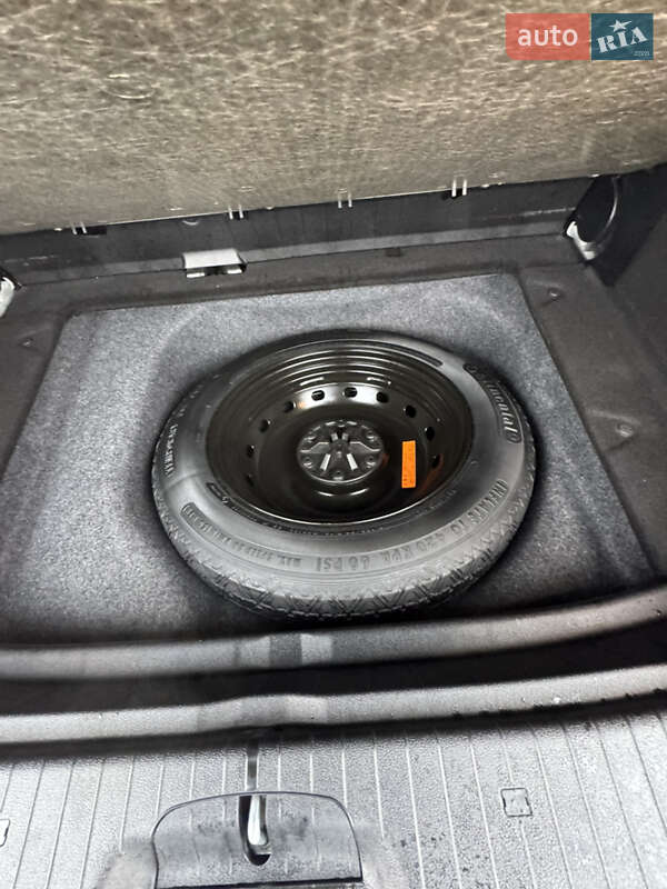 Хэтчбек Mercedes-Benz A-Class 2011 в Киеве