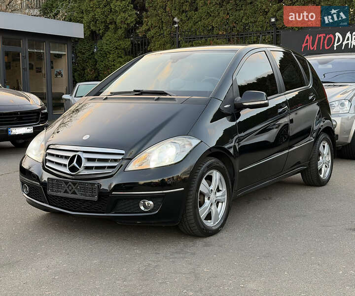 Хэтчбек Mercedes-Benz A-Class 2010 в Киеве