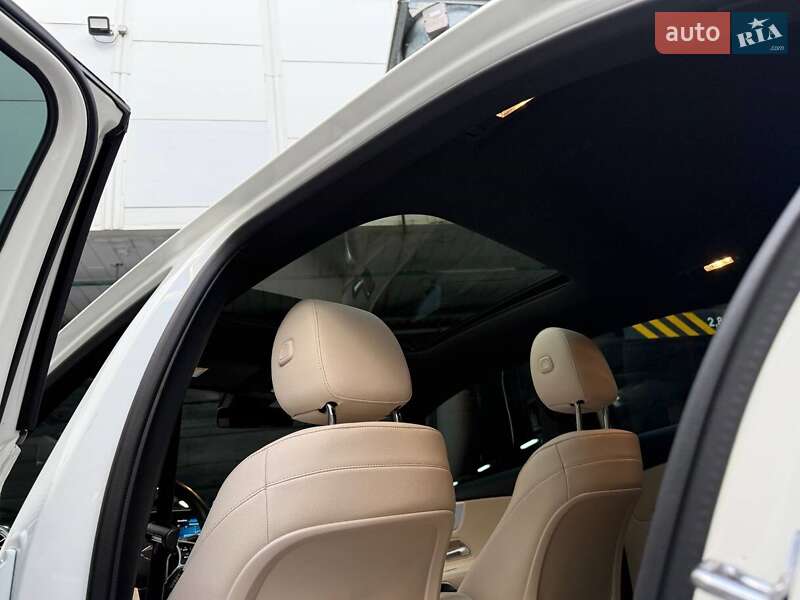 Седан Mercedes-Benz A-Class 2020 в Киеве