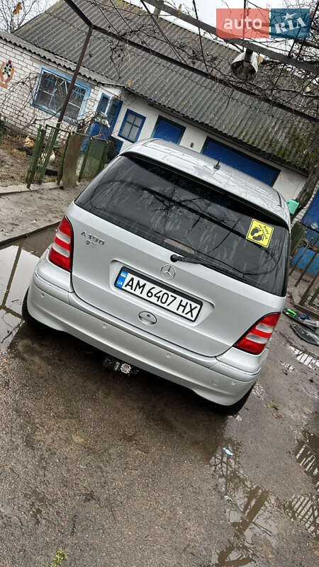 Хэтчбек Mercedes-Benz A-Class 2001 в Житомире фото 3 Хэтчбек Mercedes-Benz A-Class 2001 в Житомире