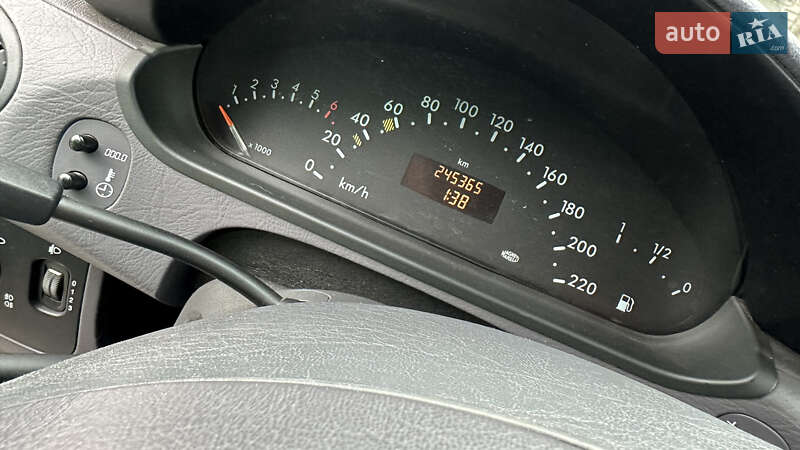 Хэтчбек Mercedes-Benz A-Class 2001 в Житомире фото 24 Хэтчбек Mercedes-Benz A-Class 2001 в Житомире
