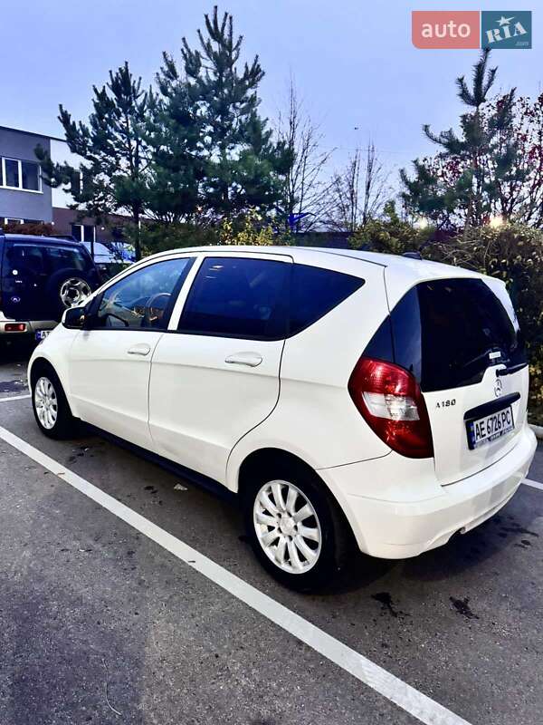 Хэтчбек Mercedes-Benz A-Class 2011 в Днепре