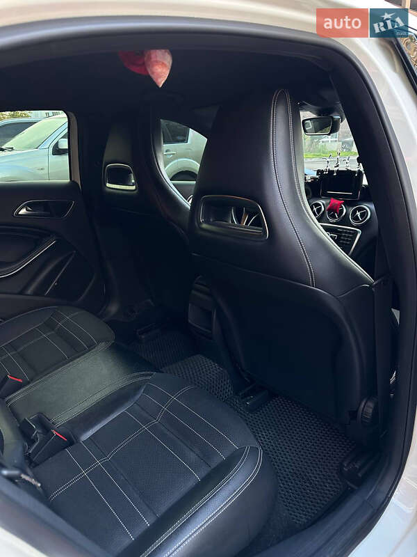 Хэтчбек Mercedes-Benz A-Class 2013 в Киеве фото 15 Хэтчбек Mercedes-Benz A-Class 2013 в Киеве