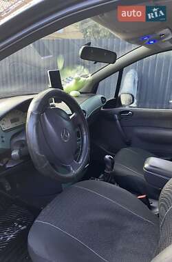 Хэтчбек Mercedes-Benz A-Class 2000 в Ужгороде