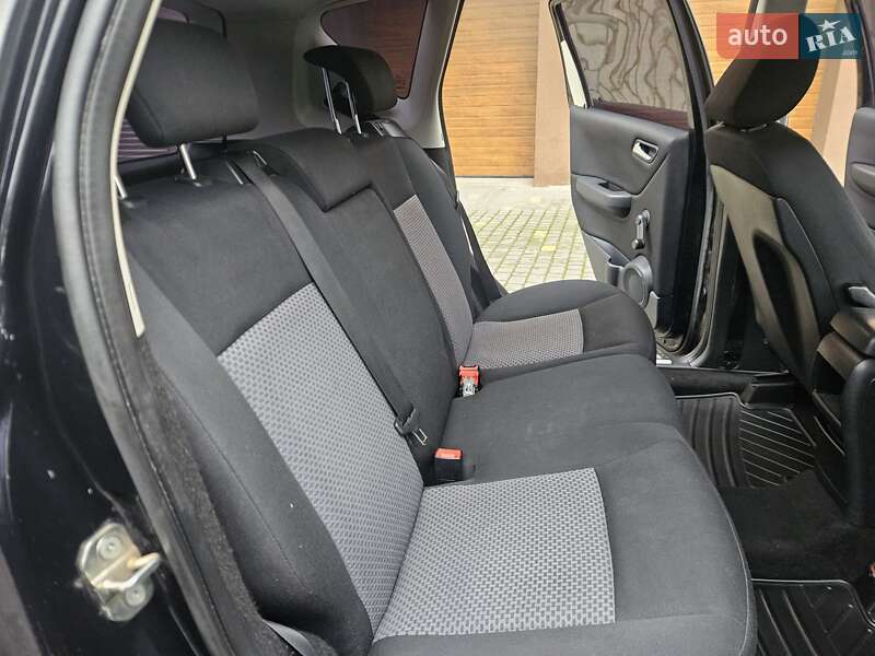 Хэтчбек Mercedes-Benz A-Class 2004 в Виннице фото 26 Хэтчбек Mercedes-Benz A-Class 2004 в Виннице