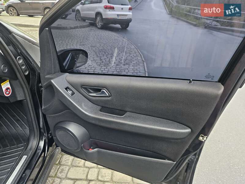 Хэтчбек Mercedes-Benz A-Class 2004 в Виннице фото 30 Хэтчбек Mercedes-Benz A-Class 2004 в Виннице