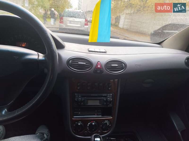 Хэтчбек Mercedes-Benz A-Class 2002 в Хмельницком