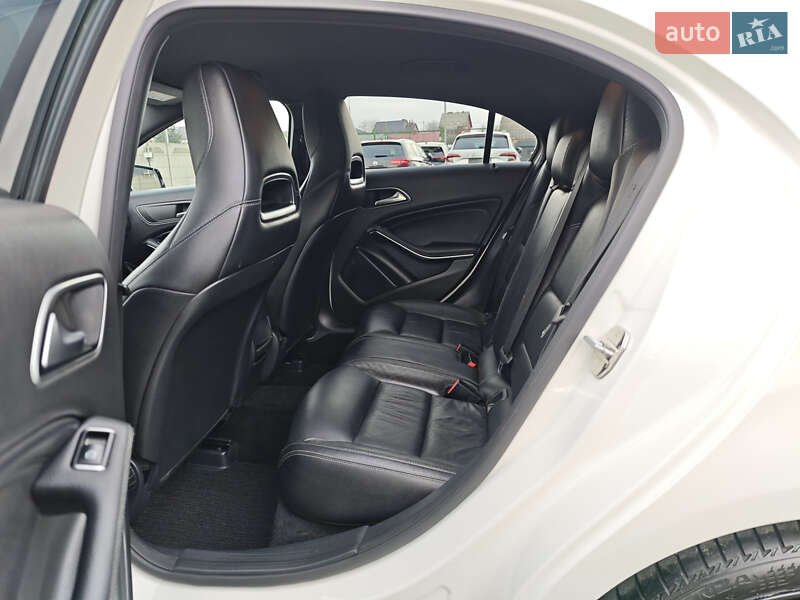 Хетчбек Mercedes-Benz A-Class 2016 в Луцьку