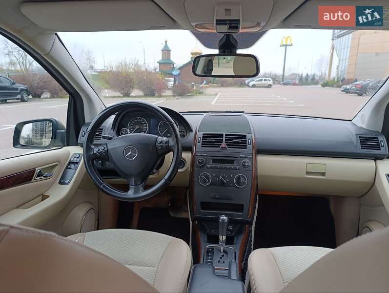 Хетчбек Mercedes-Benz A-Class 2009 в Києві фото 9 Хетчбек Mercedes-Benz A-Class 2009 в Києві