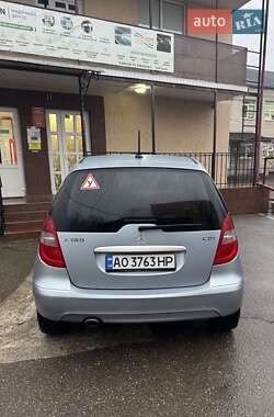 Хетчбек Mercedes-Benz A-Class 2010 в Виноградові
