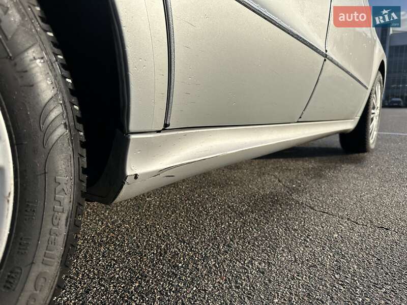 Хетчбек Mercedes-Benz A-Class 2010 в Києві фото 16 Хетчбек Mercedes-Benz A-Class 2010 в Києві