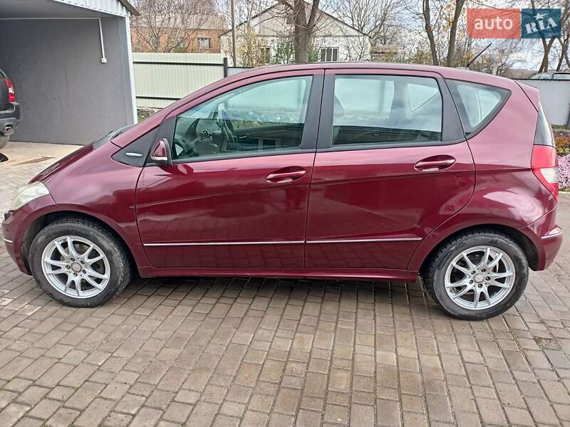 Хетчбек Mercedes-Benz A-Class 2011 в Браїлові фото 5 Хетчбек Mercedes-Benz A-Class 2011 в Браїлові