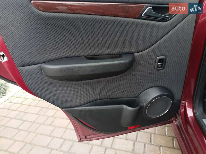 Хетчбек Mercedes-Benz A-Class 2011 в Браїлові фото 15 Хетчбек Mercedes-Benz A-Class 2011 в Браїлові