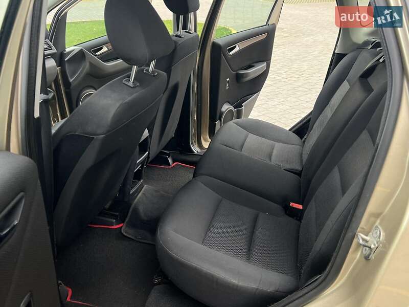 Хэтчбек Mercedes-Benz A-Class 2005 в Косове фото 18 Хэтчбек Mercedes-Benz A-Class 2005 в Косове