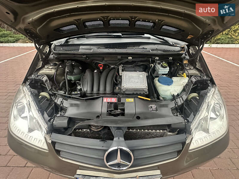 Хэтчбек Mercedes-Benz A-Class 2010 в Прилуках