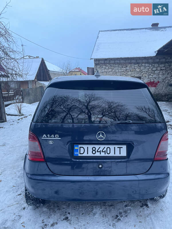 Хетчбек Mercedes-Benz A-Class 2000 в Оброшине