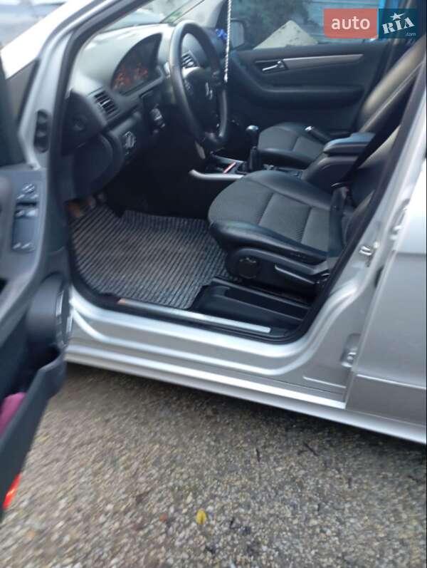 Хэтчбек Mercedes-Benz A-Class 2010 в Борщеве
