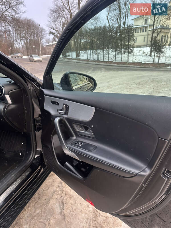 Седан Mercedes-Benz A-Class 2019 в Львове
