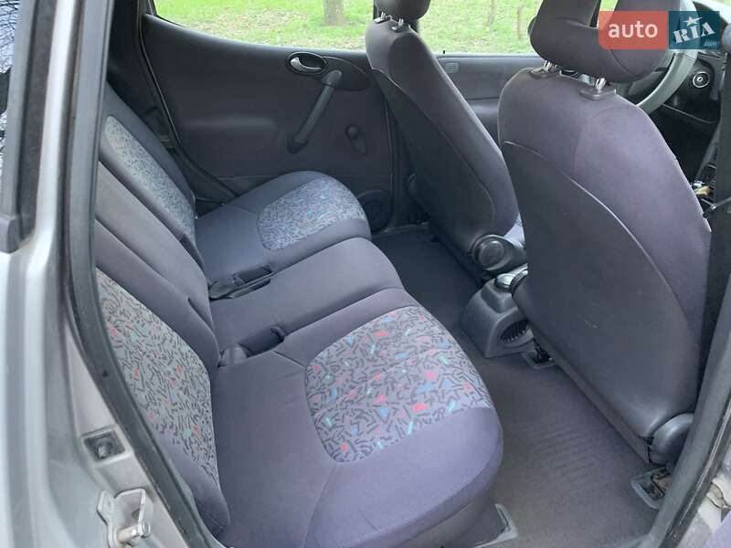 Хэтчбек Mercedes-Benz A-Class 2000 в Запорожье фото 14 Хэтчбек Mercedes-Benz A-Class 2000 в Запорожье