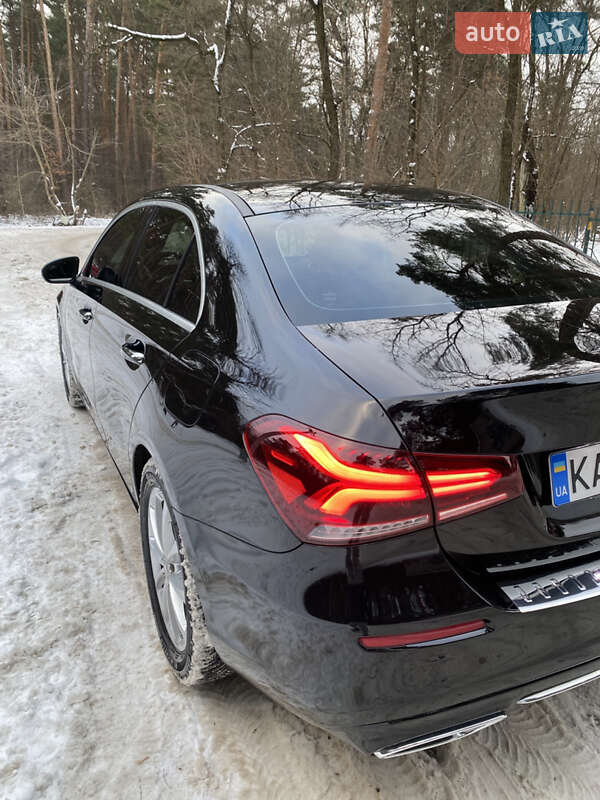 Седан Mercedes-Benz A-Class 2019 в Києві фото 7 Седан Mercedes-Benz A-Class 2019 в Києві