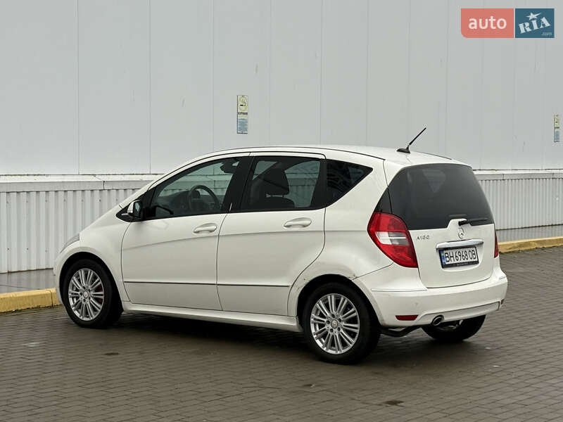 Хэтчбек Mercedes-Benz A-Class 2011 в Одессе фото 8 Хэтчбек Mercedes-Benz A-Class 2011 в Одессе