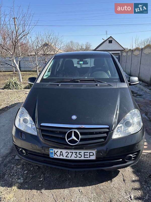 Mercedes-Benz A-Class 2011