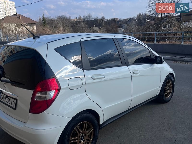 Хэтчбек Mercedes-Benz A-Class 2011 в Киеве