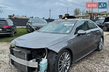Седан Mercedes-Benz A-Class 2019 в Львові