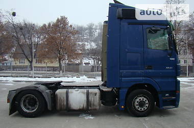 Тягач Mercedes-Benz Actros 2003 в Києві