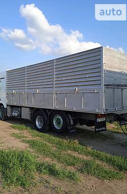 Зерновоз Mercedes-Benz Actros 2002 в 