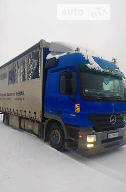 Тентований Mercedes-Benz Actros 2005 в Львові