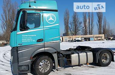 Тягач Mercedes-Benz Actros 2012 в Києві