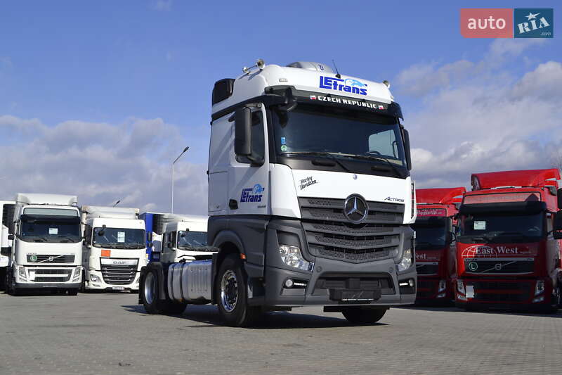 Тягач Mercedes-Benz Actros 2014 в Хусте
