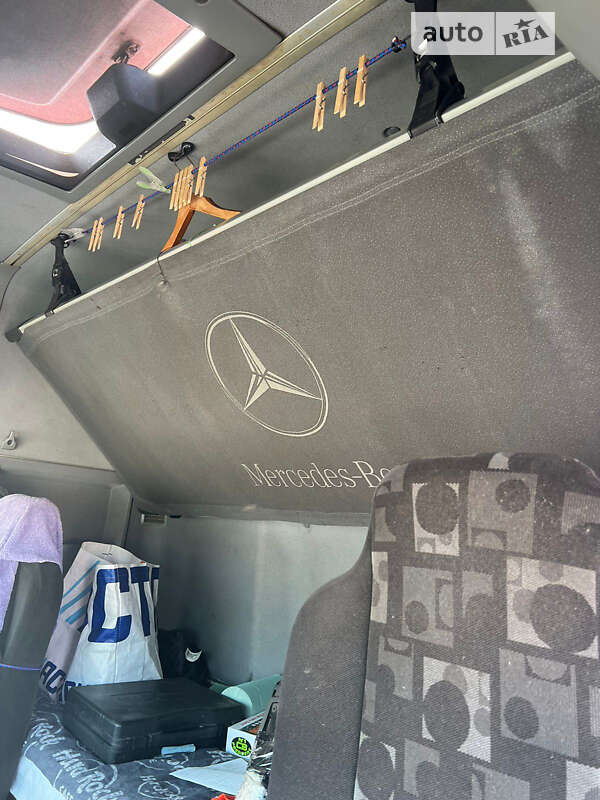 Тягач Mercedes-Benz Actros 2007 в Мукачевому