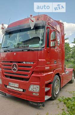 Контейнеровоз Mercedes-Benz Actros 2007 в Ширяево