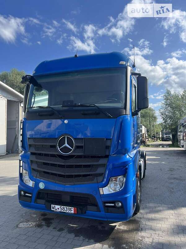 Тягач Mercedes-Benz Actros 2016 в Ивано-Франковске