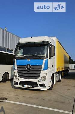 Тягач Mercedes-Benz Actros 2013 в Киеве