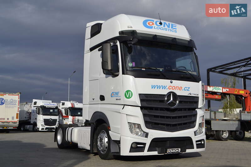 Тягач Mercedes-Benz Actros 2016 в Хусте