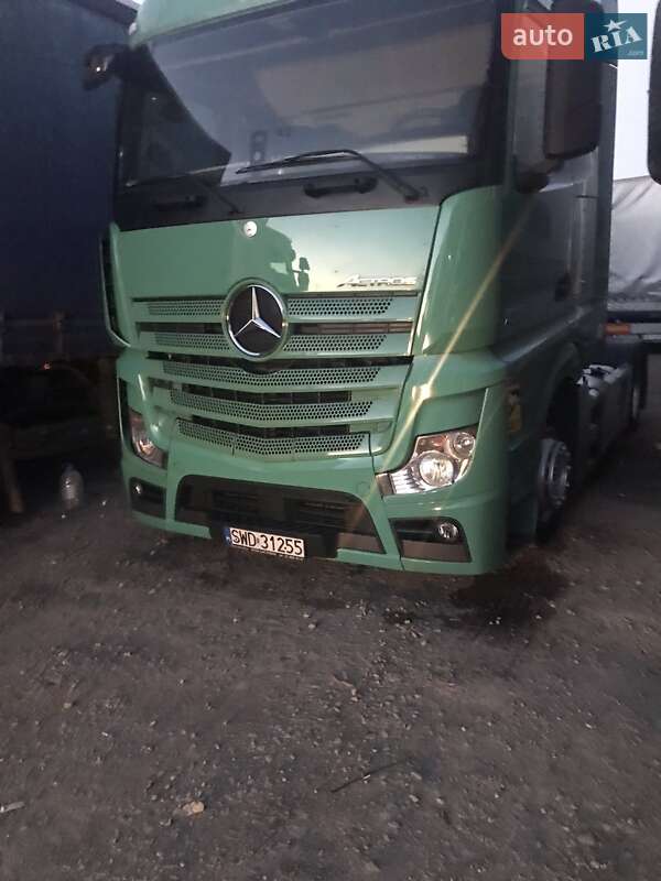 Тягач Mercedes-Benz Actros 2012 в Чернівцях