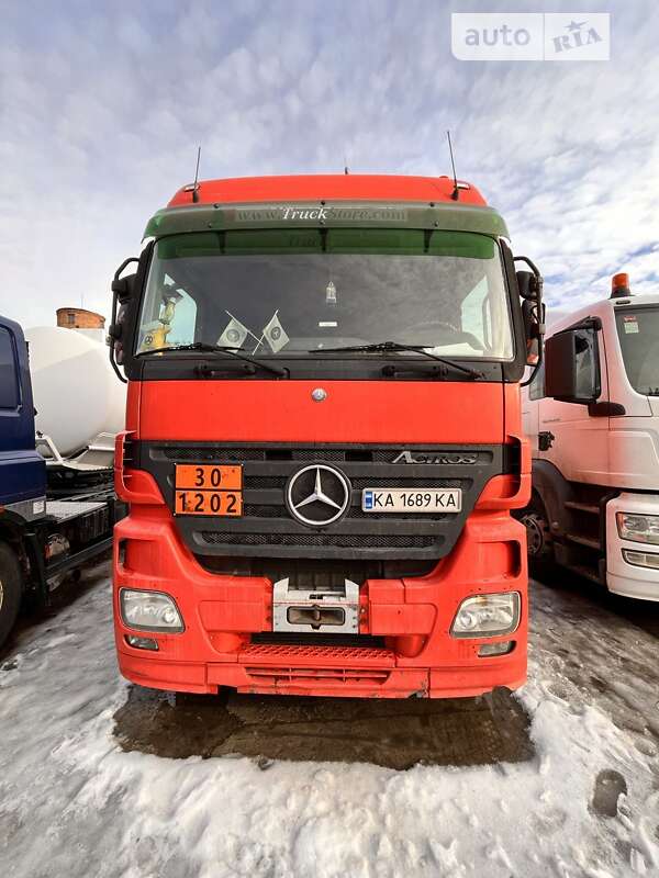 Тягач Mercedes-Benz Actros 2004 в Києві