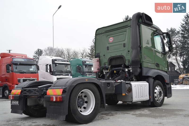 Тягач Mercedes-Benz Actros 2015 в Хусте