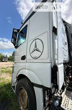 Тягач Mercedes-Benz Actros 2014 в Києві